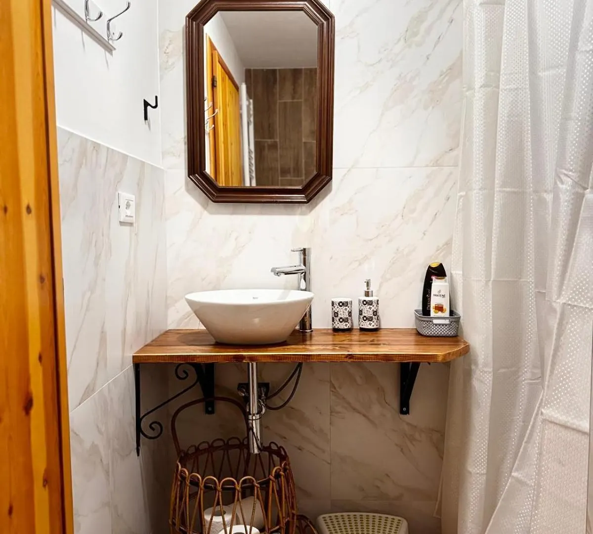 Casa Di Montagna Bnb -Roxy Danta Apartamento